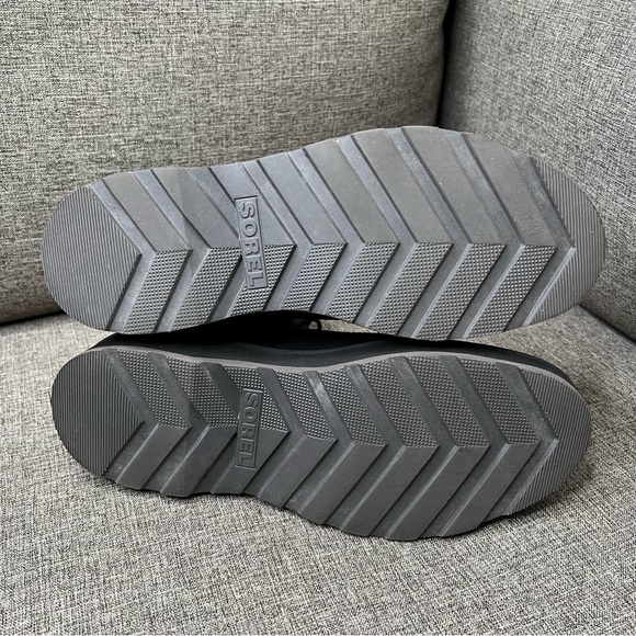 SOREL Hi-Line Waterproof Lace-Up Boot Black Jet Size 8.5 US - Picture 12 of 15